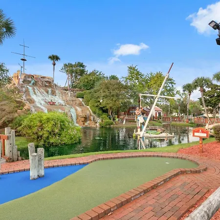 Water Park On-Site! 2 Beachfront Master Suites! Corner Balcony Views!